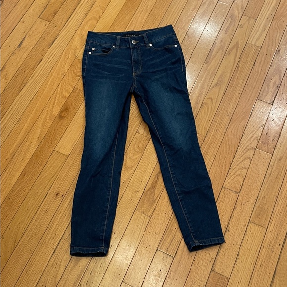Tahari chloe Blue Jeans nwot - Picture 3 of 6